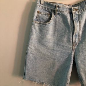 Light washed Jean shorts